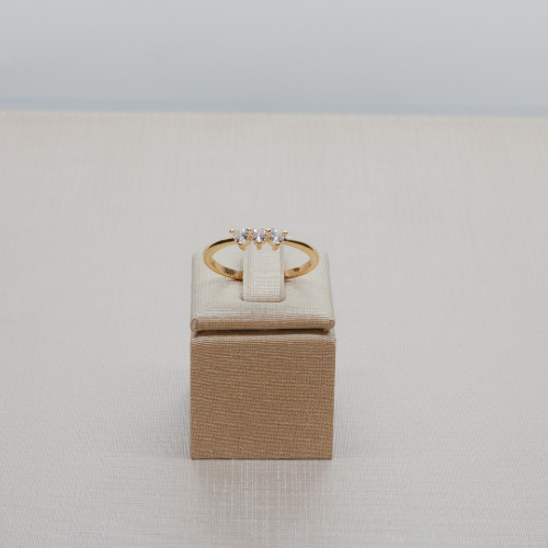 Anel Aparador Banhado a Ouro com Pedras Cravadas