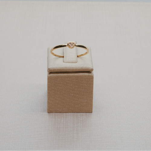 Anel Solitário Banhado a Ouro com Coração Cravejado