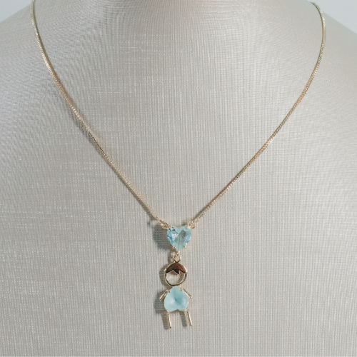 Correntente Veneziana Banhada a Ouro com Pingente Menino Cravado em Pedras Verdes