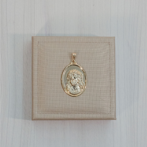 Pingente em Placa de Jesus Cristo Banhado a Ouro