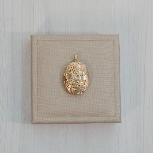 Pingente Relicário Banhado a Ouro